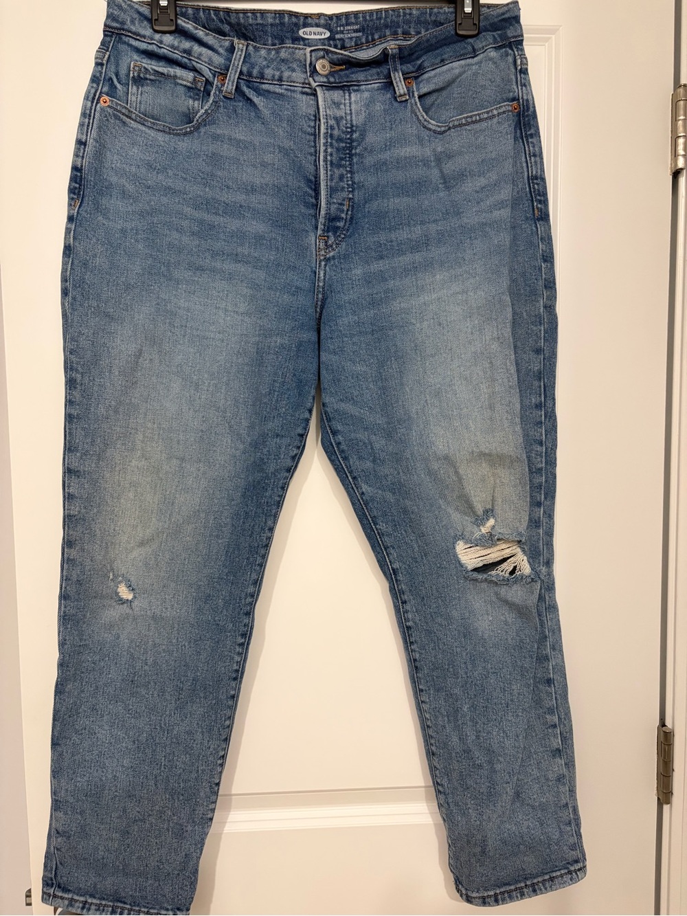 Old Navy Women's Light Wash OG Straight Jeans with Distressed Knee
